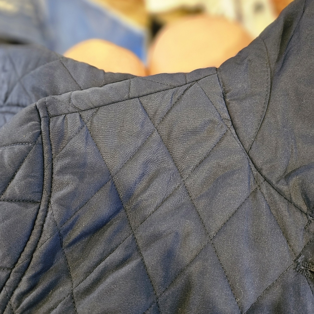 NWOT Lilly Pulitzer Navy Quilted Puffer Jacket - Picture 5 of 5